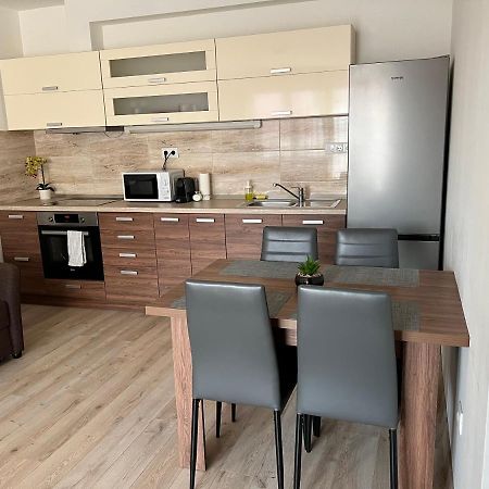 Hatvan Central Apartment Дебрецен Екстер'єр фото